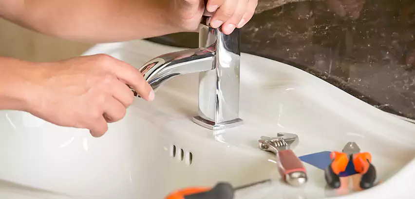Bathtub Faucet Replacement in Hialeah